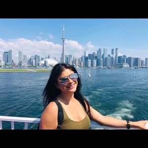 Meet your Posher, Maribel